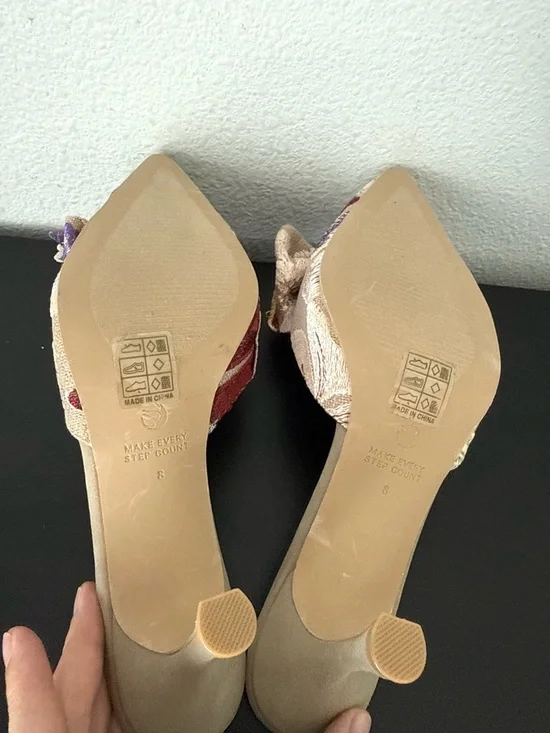 THE JANE SIGNATURE 3D FLORAL APPLIQUÉ OASIS SOCIETY Kitten Heel Mule - Picture 9 of 11